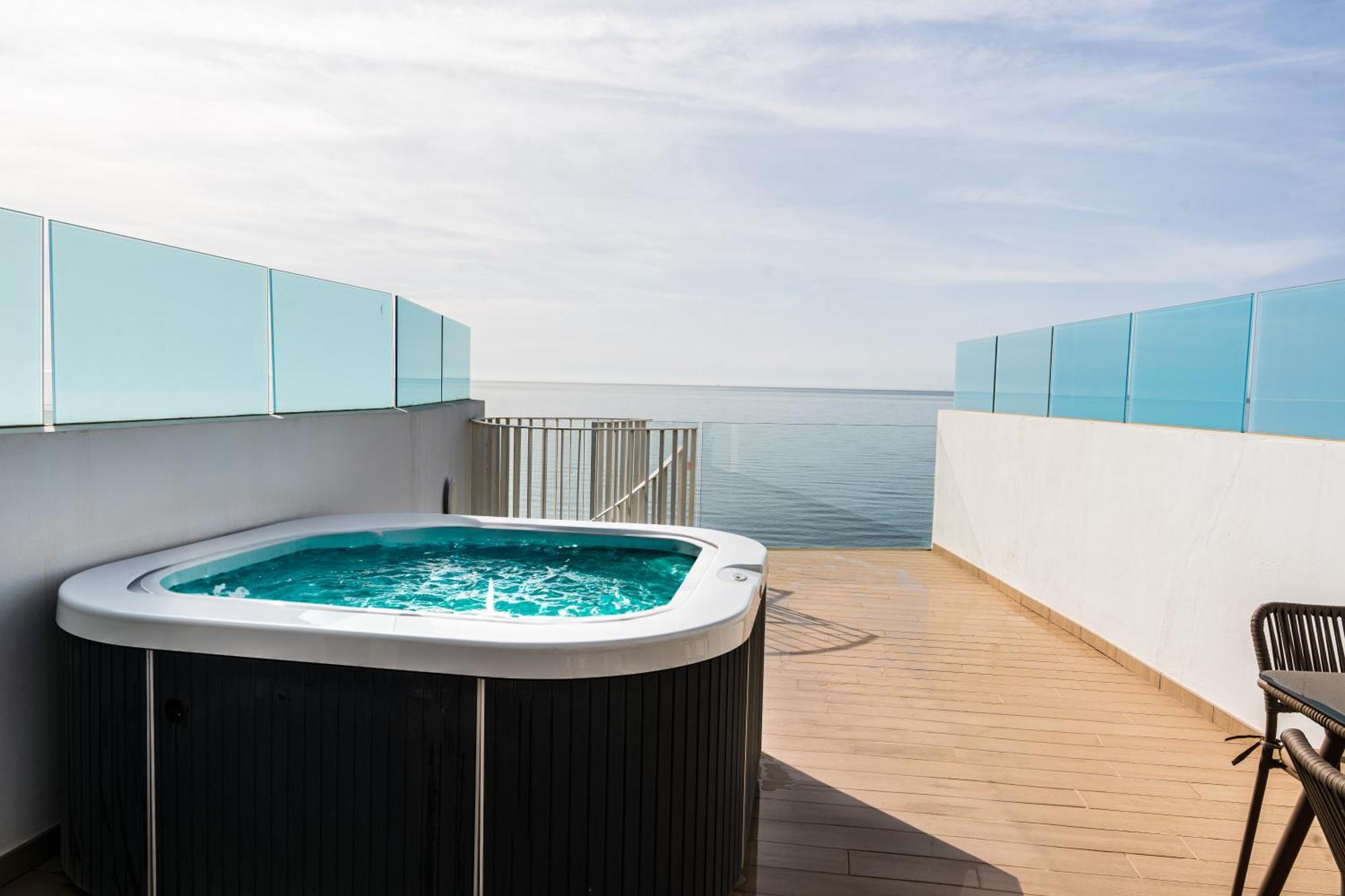 شقة Panoramic Seaview Penthouse The Wave فوينخيرولا المظهر الخارجي الصورة